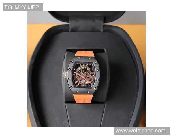 足球明星们的手表选择揭秘时尚与性能的完美结合